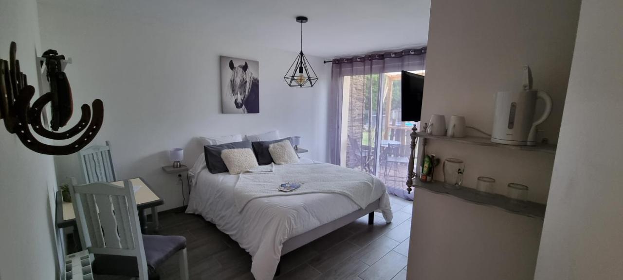 La Bergerie Du Mesnil Bed & Breakfast Livry  ภายนอก รูปภาพ